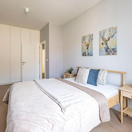 Stylish & Spacious Central Suite By Prestige Homes ブダペスト エクステリア 写真
