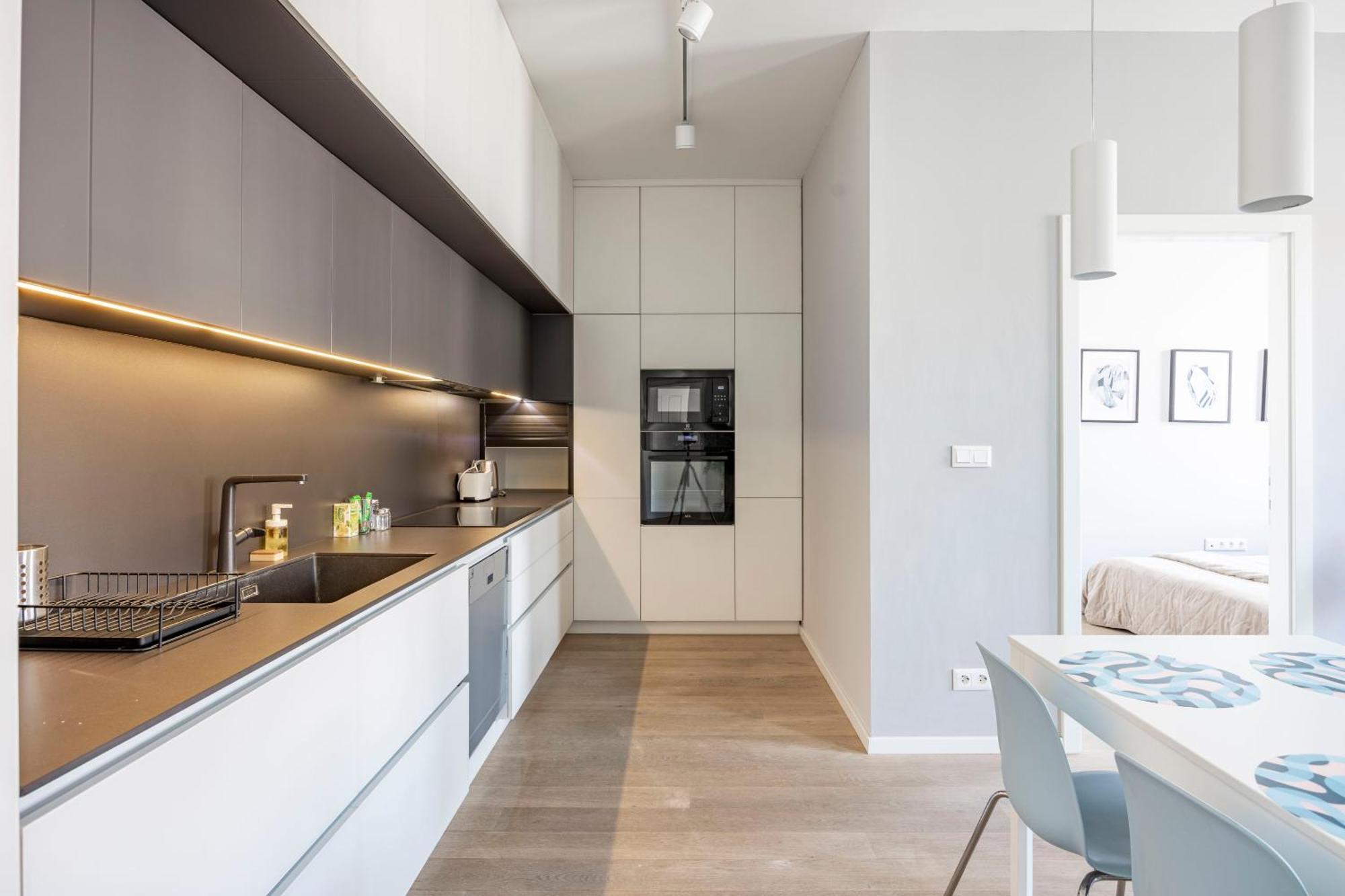 Stylish & Spacious Central Suite By Prestige Homes ブダペスト エクステリア 写真