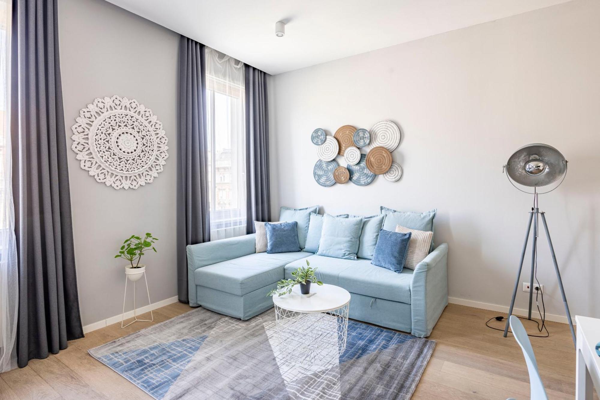 Stylish & Spacious Central Suite By Prestige Homes ブダペスト エクステリア 写真