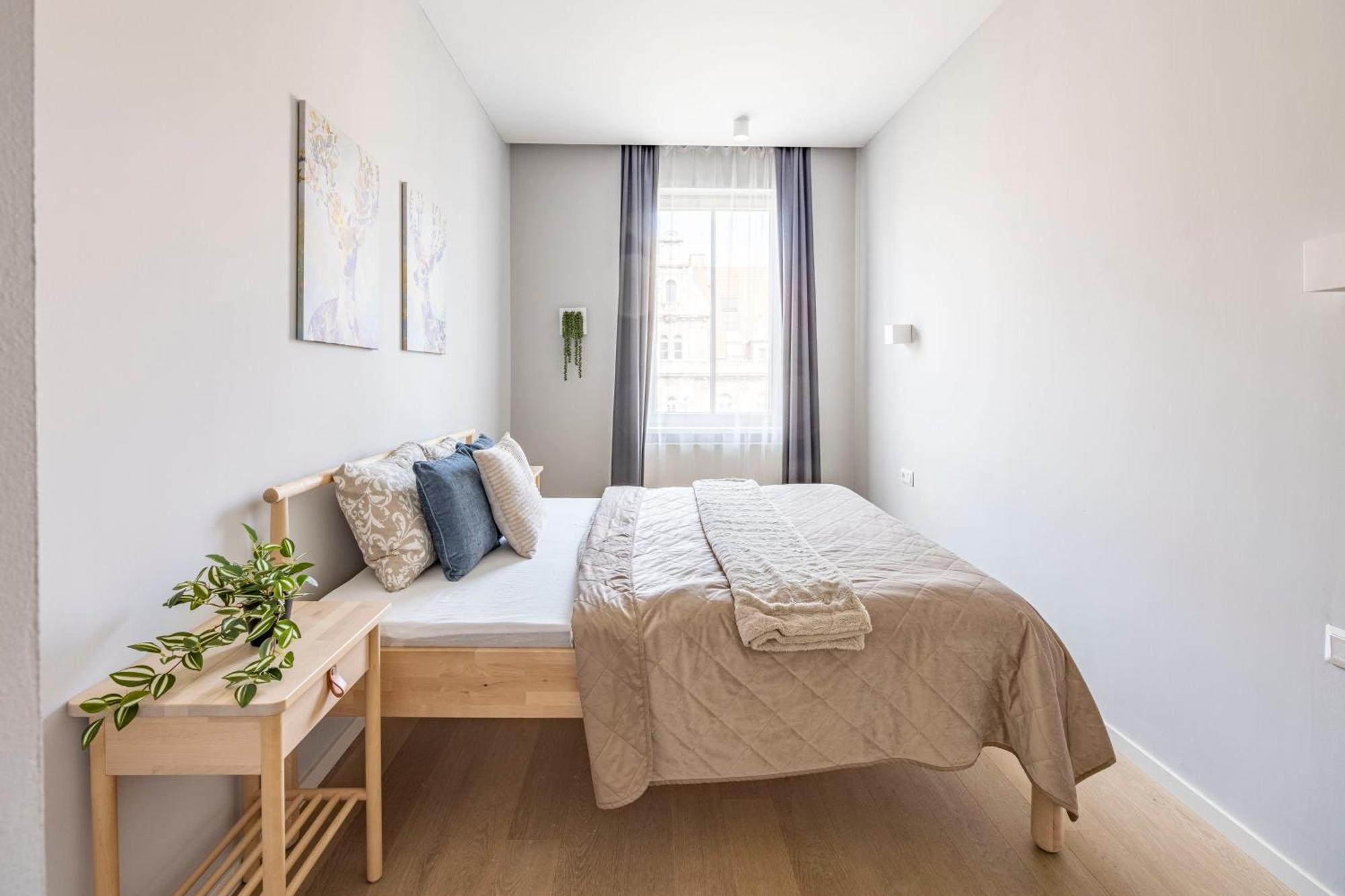 Stylish & Spacious Central Suite By Prestige Homes ブダペスト エクステリア 写真